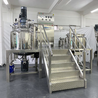 Hassas Vakum Emulsifleştirme Karıştırıcı 220V / 380V Vücut Kremi Yapma Makinesi
