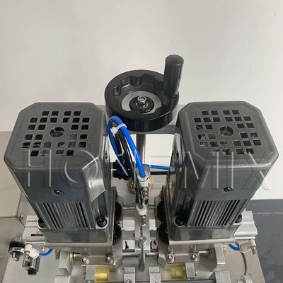 80W yarı otomatik püskürtme şişe kapağı makinesi 220V / 50Hz Voltaj